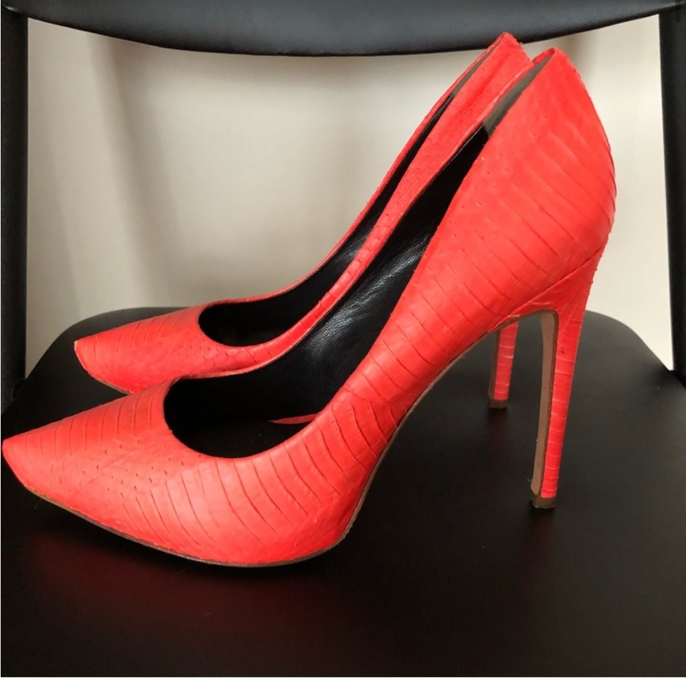 Rachel Roy womens heels size 6